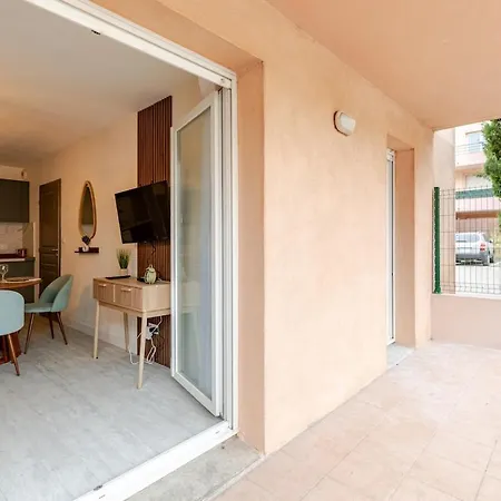 Le Cosy Bernard, Parking, Climatisation Chambre, Piscine Fermee Pour 2026 Apartment Carcassonne